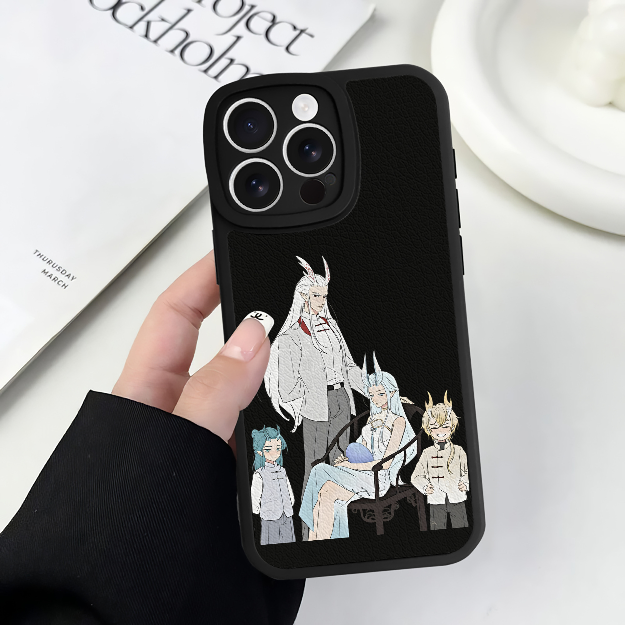 （画像用） Ne Zha 2 ナタ 魔童の大暴れ 【iPhone 16シリーズ対応】シリコンスマホケース（レザー調） 材質：シリコン
